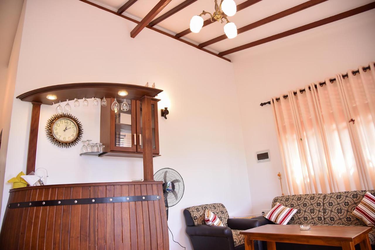 Movi Holiday Apartment Bentota Buitenkant foto